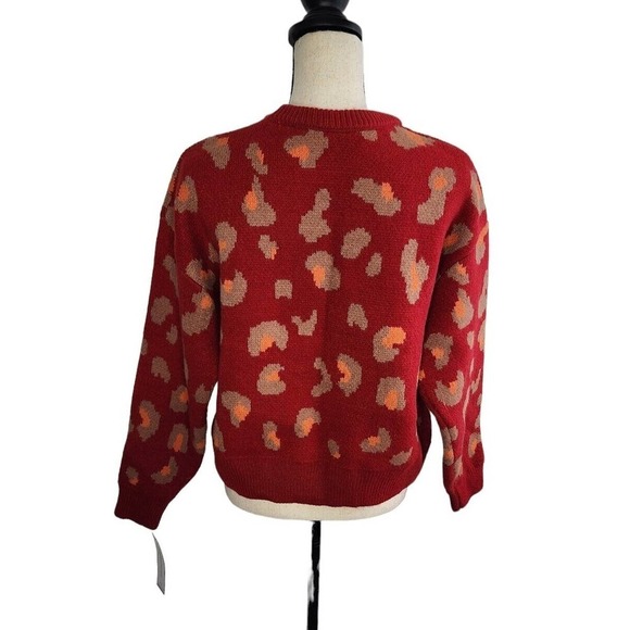NWT Goodnight Macaroon Pullover Animal Print Boxy Soft Sweater Size Large - Picture 4 of 8